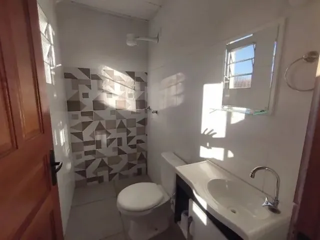Imagem 4: Alugo Casa com 2 Quartos, Garagem em Nova Carapina !
