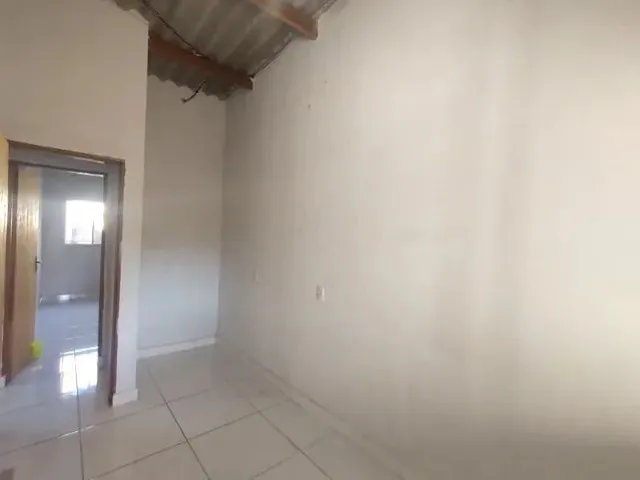 Imagem 12: Alugo Casa com 2 Quartos, Garagem em Nova Carapina !