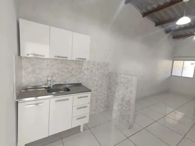 Imagem 11: Alugo Casa com 2 Quartos, Garagem em Nova Carapina !