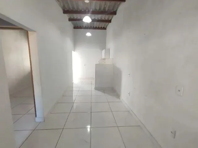Imagem 8: Alugo Casa com 2 Quartos, Garagem em Nova Carapina !
