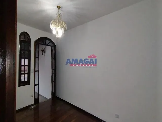 Imagem: Jacarei - Casa Padrão - Parque Nova America