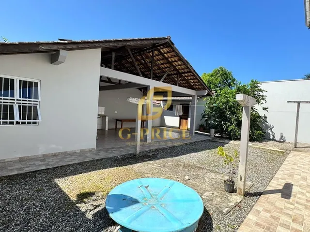 Imagem 10: Ampla casa com quintal e edícula apenas 250m do mar
