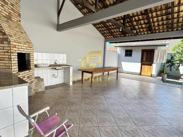 Imagem 8: Ampla casa com quintal e edícula apenas 250m do mar