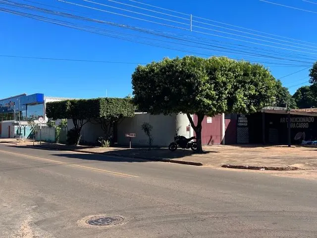 Imagem: Vendo Esquina na Entrada das Moreninhas