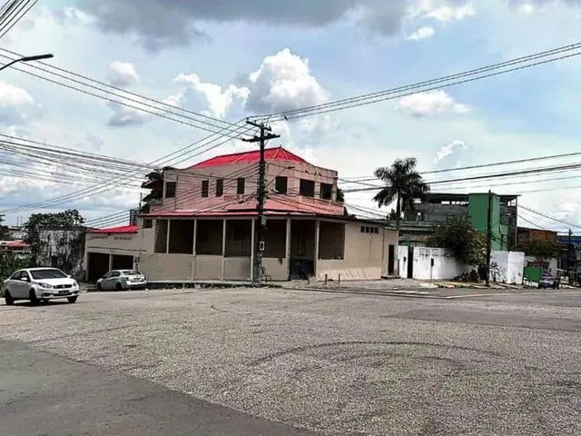 Imagem: Alugo na Praça 14, Ponto Comercial, de