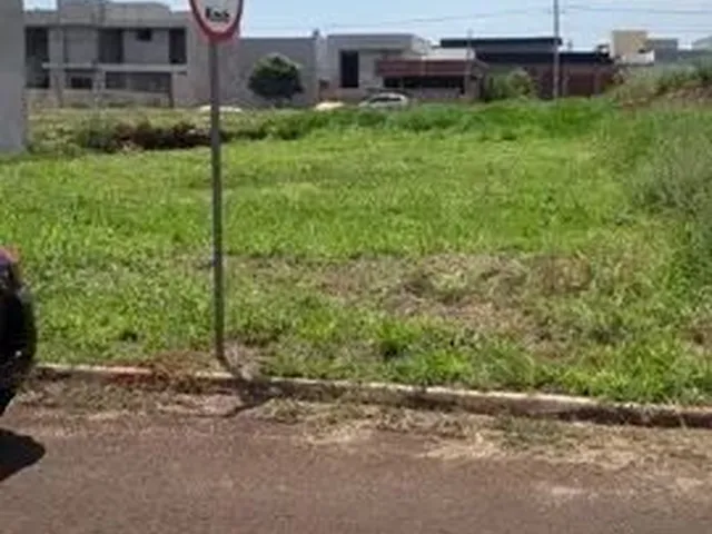 Imagem: Vendo Terreno Inteiro, 308 M², Escriturado