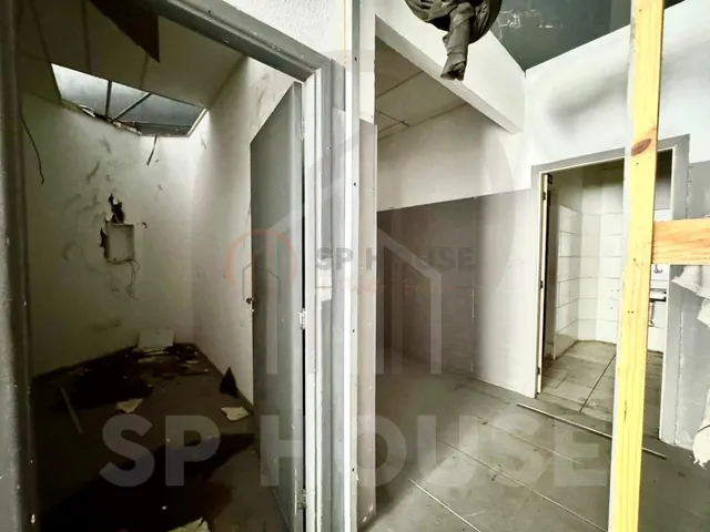 Imagem 12: Loja na Vila Mariana para Venda Ou Locação, 242M², 1 Vaga, 4 Banheiros, Vão Livre