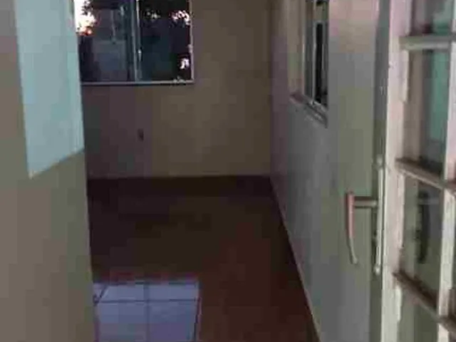 Imagem 4: Chácara 2.000m2 - OPORTUNIDADE DE COMÉRCIO e Moradia. Cruz Branca. Sobrado, parte