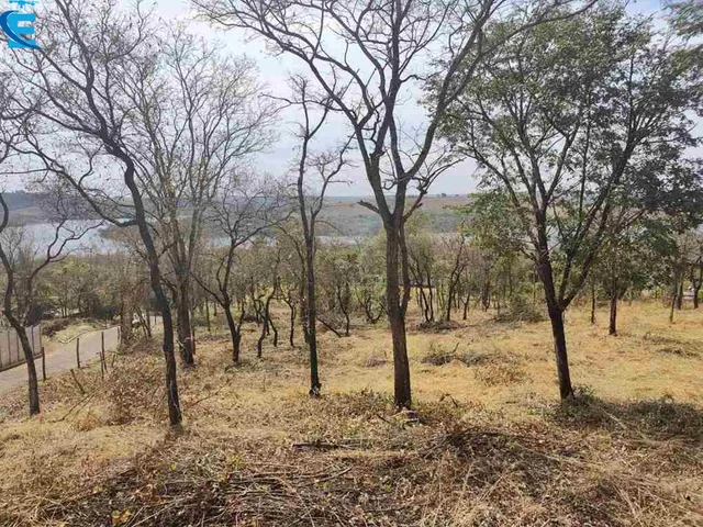 Imagem 1: Chácara 4.800m2 - Condomínio fechado Miranda I - Moradia e lazer. Localizada apenas