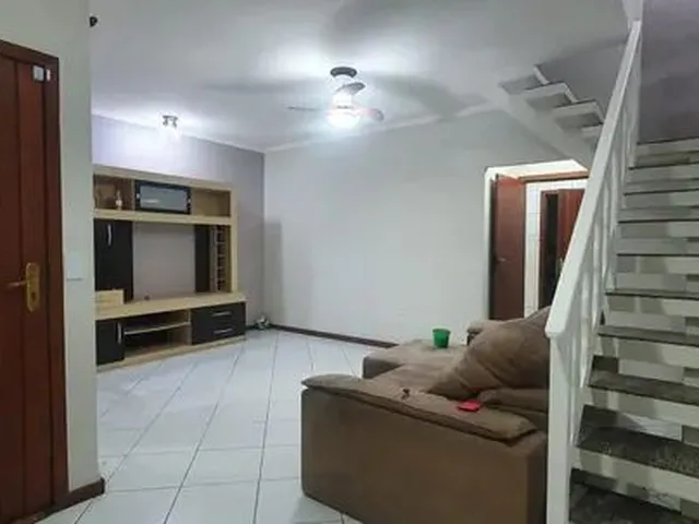 Imagem 6: Casa para Venda em Macaé, Riviera Fluminense, 3 Dormitórios, 1 Suíte, 2 Banheiros, 1