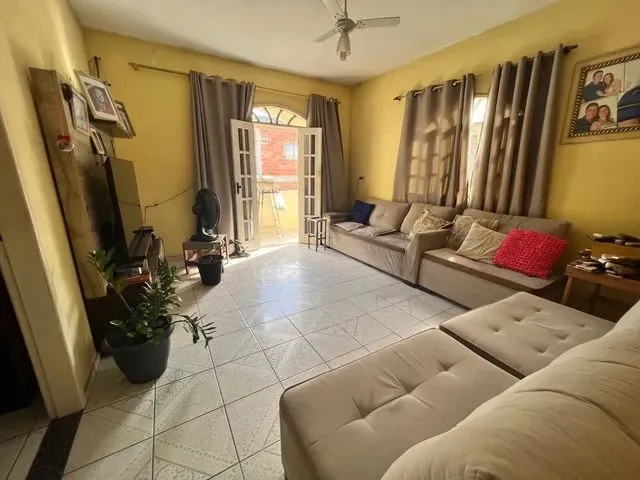 Imagem: Prédio com Duas Casas e Terraço 300Mt