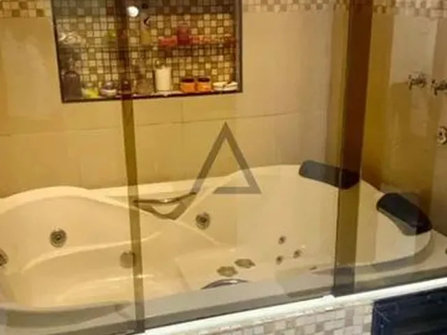 Imagem 8: Excelente Casa com 04 Quartos na Glória