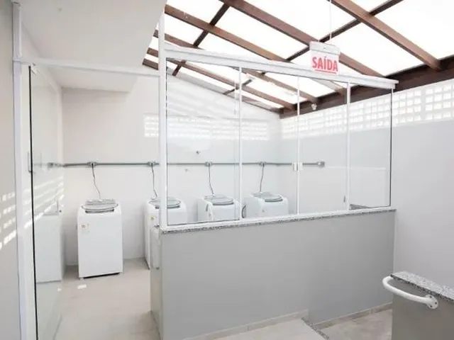 Imagem 6: Apartamento Completo no Carianos com Água, Luz, Internet e Condomínio Já Inclusos No