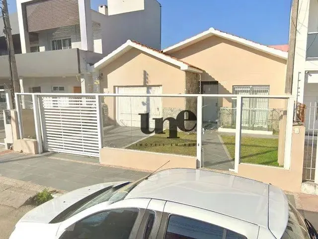 Imagem: Casa Ampla com 3 Dormitórios, À Venda