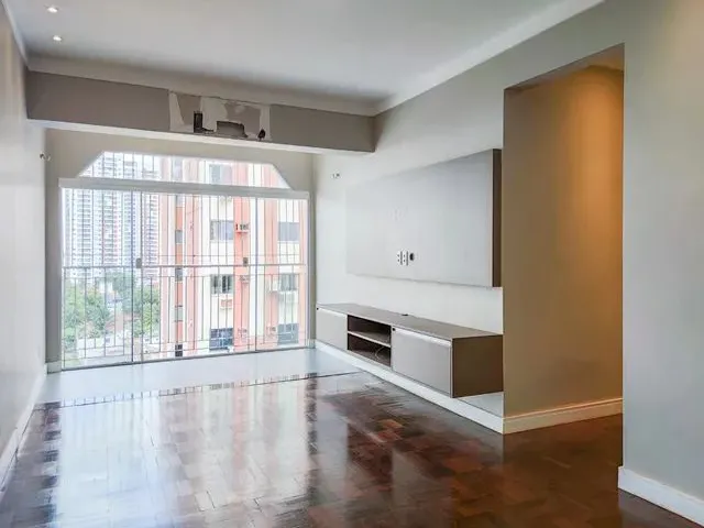 Imagem: Vendo Apartamento Reformado C/ 03 Quartos