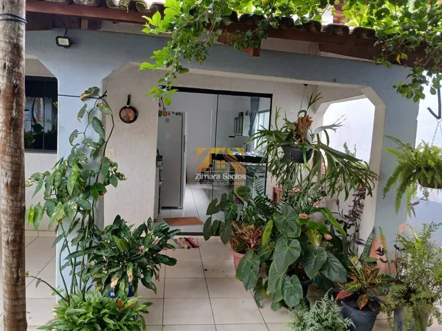 Imagem: Casa com 4 Quartos à Venda, Plano Diretor