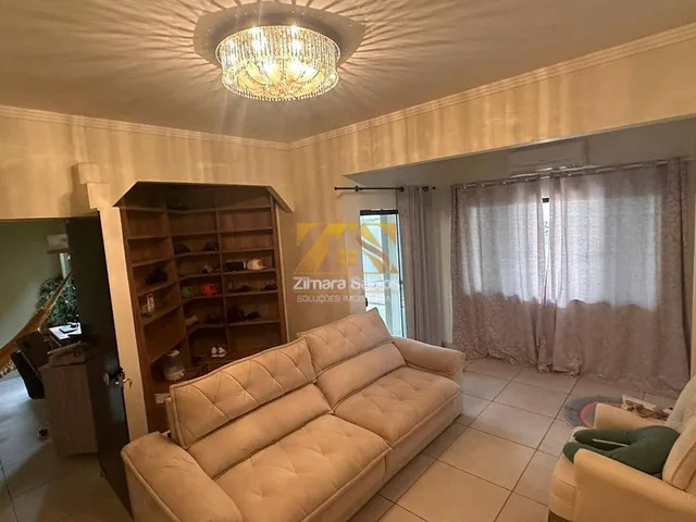 Imagem: Casa com 4 Quartos à Venda, Plano Diretor
