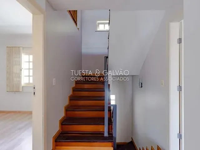Imagem 8: Casa 3 Quartos, 2 Vagas, Espaço Fundos, Ático, Suíte, em Condomínio, Próximo Ao