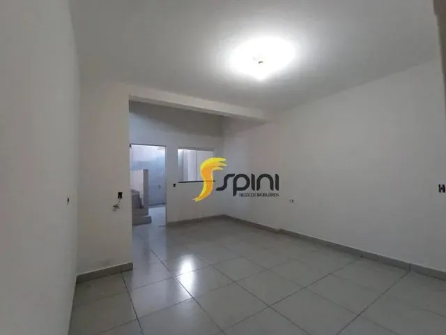 Imagem: Casa com 3 Dormitórios e 1 Suíte para