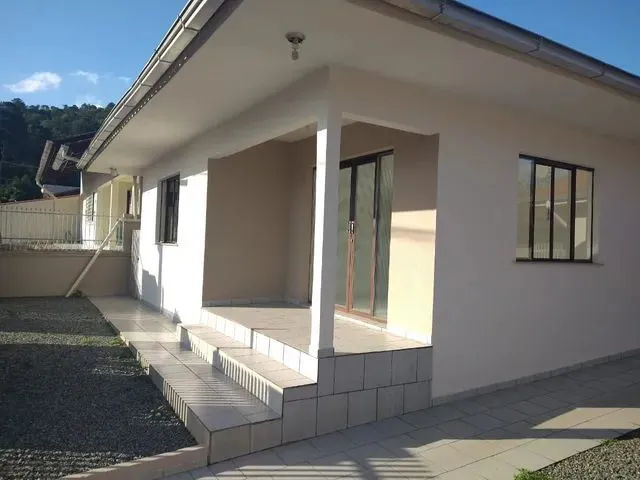 Imagem: Casa para Aluguel, 4 Quartos, Czerniewicz