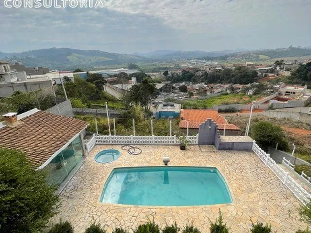 Imagem: Casa em Bom Jesus dos Perdões no Condomínio