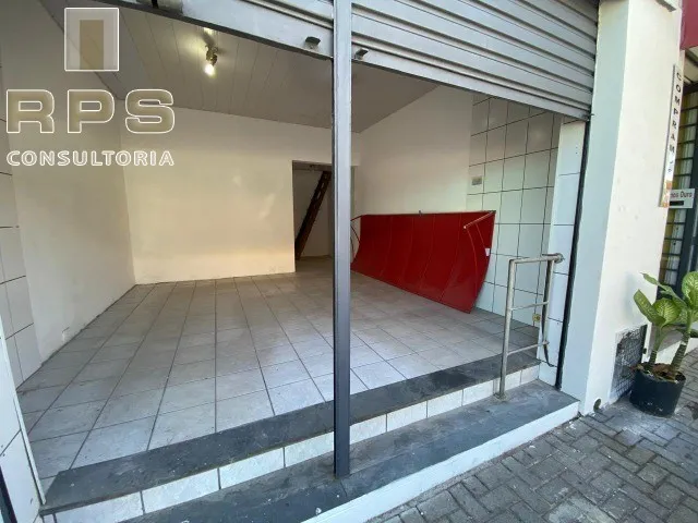 Imagem 2: Salão comercial , Localizado na principal rua do centro de Atibaia , com grande