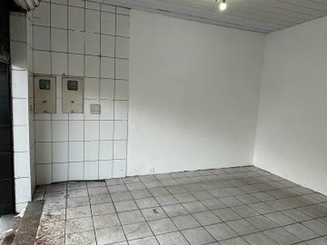 Imagem 8: Salão comercial , Localizado na principal rua do centro de Atibaia , com grande