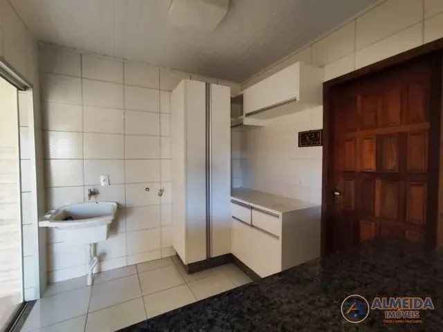 Imagem 2: Casa Semi Mobiliada com 03 Quartos no Bairro Alto Alegre