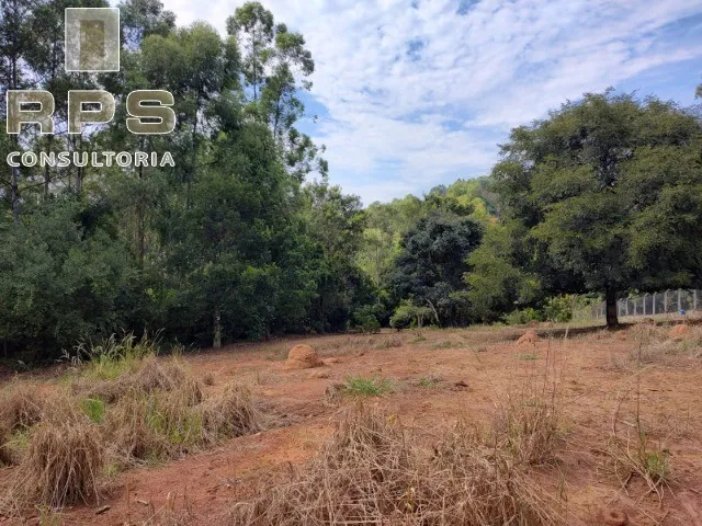 Imagem: Terreno a venda no Condomínio Horto Ivan