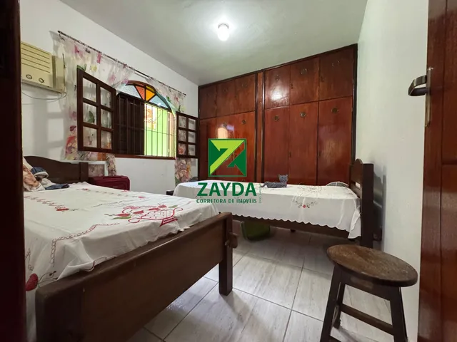 Imagem 13: Imóvel à venda com 05 quartos, sendo 02 edificações independentes, em frente a
