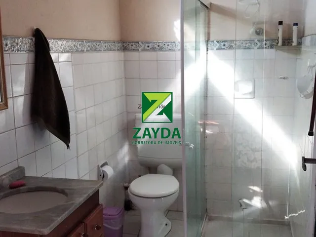 Imagem 5: Casa linear, a poucos passos da praia, com piscina, 03 quartos, em terreno com 364m², no