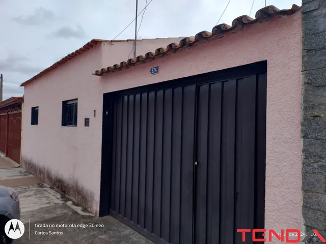 Imagem: A casa possui 1 Dormitório, 1 Banheiro, 2 Vagas na