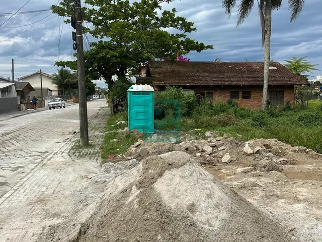 Imagem 2: Terreno com Ótima Localização e Pronto para Construir em Bombinhas