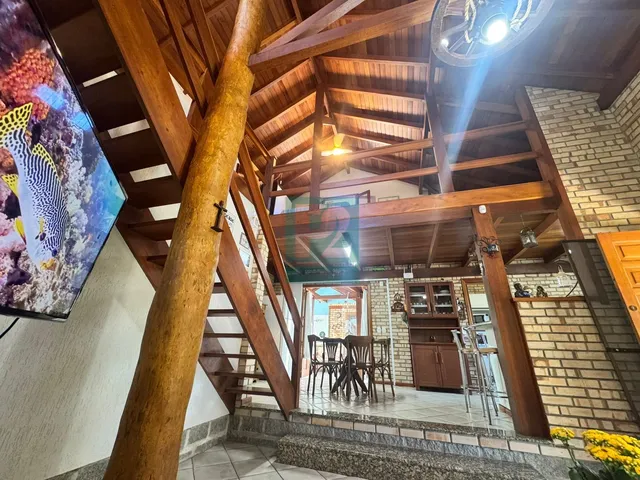 Imagem 5: Casa à Venda Com 03 Dormitórios no Litoral — Espaço, Estilo e Qualidade de Vida Em