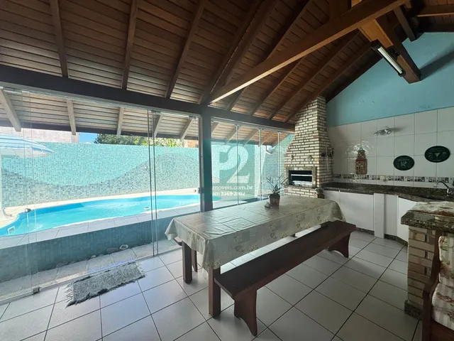 Imagem 7: Casa à Venda Com 03 Dormitórios no Litoral — Espaço, Estilo e Qualidade de Vida Em