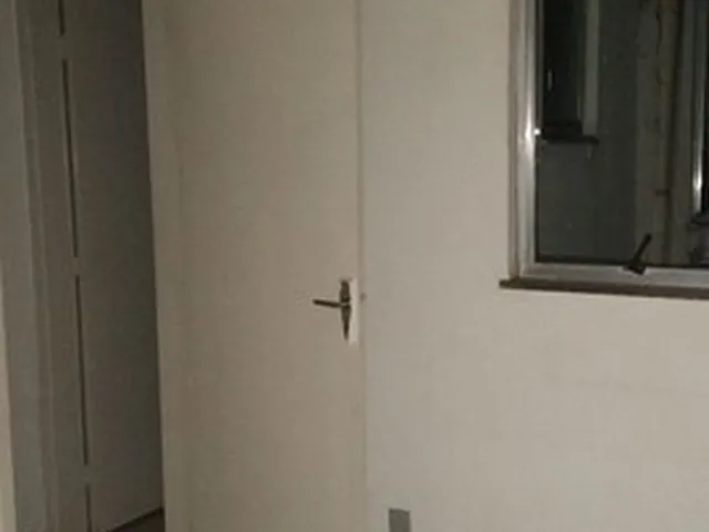 Imagem 3: Aluga-Se Kitnet no Centro/ Sala, Quarto, Próx Casa &Amp;Amp; Vídeo