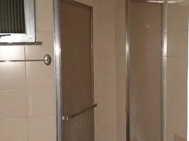 Imagem 5: Aluga-Se Kitnet no Centro/ Sala, Quarto, Próx Casa &Amp;Amp; Vídeo