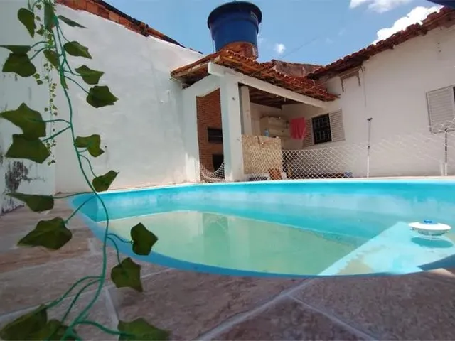 Imagem: Casa com Piscina 3 Quartos