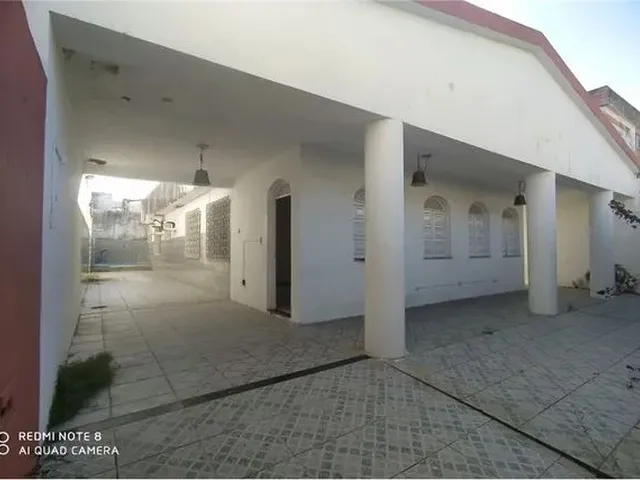 Imagem: Casa Ampla com 3/4, Suíte, Piscina e Área