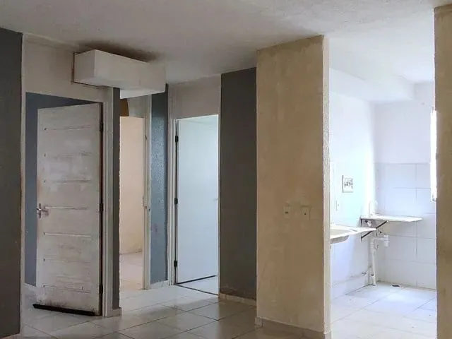 Imagem: O apartamento possui 2 Dormitórios, 1 Banheiro e está
