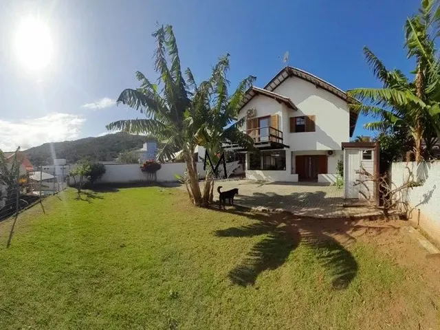 Imagem: Linda Casa com 4 Suítes À Venda no Campeche