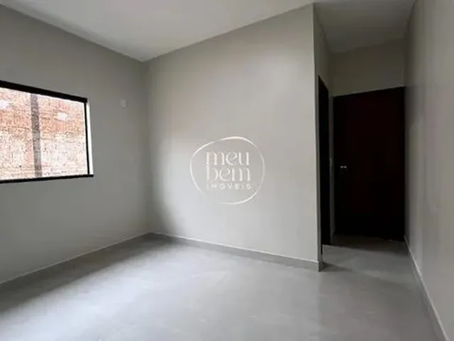 Imagem 2: Casa Recém-Construída com 3 Dormitórios Próximo Ao Clube da Oab