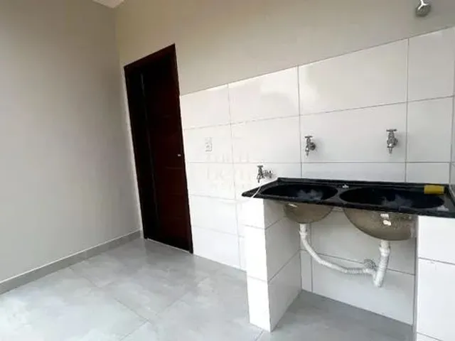 Imagem 4: Casa Recém-Construída com 3 Dormitórios Próximo Ao Clube da Oab