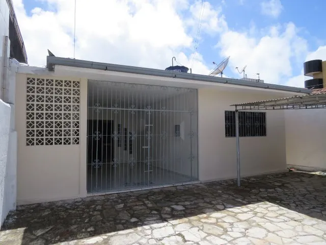 Imagem 1: Vendo Casa em Excelente Localização