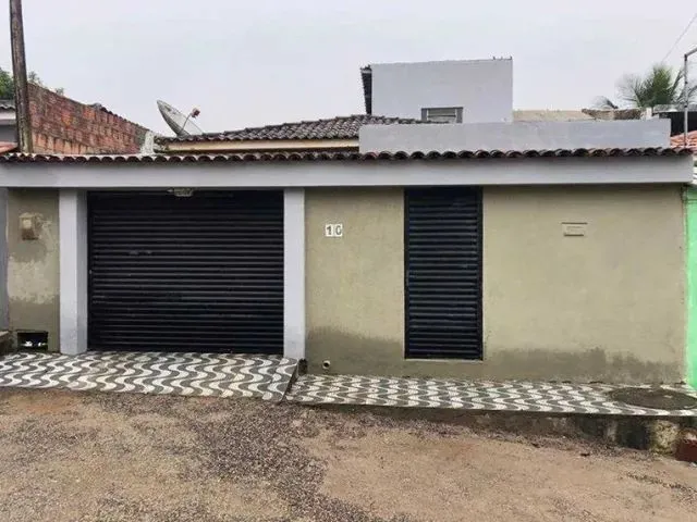 Imagem: A casa possui 1 Dormitório, 1 Banheiro, 1 Vaga na garagem,