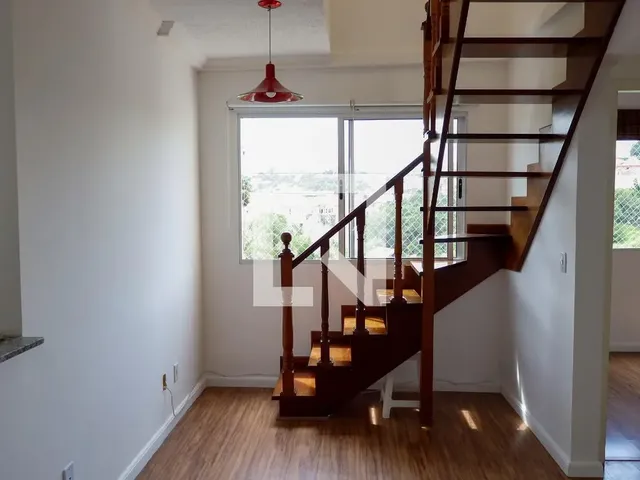 Imagem: A casa possui 3 Dormitórios, 1 Suíte, 2 Banheiros, 1 Vaga