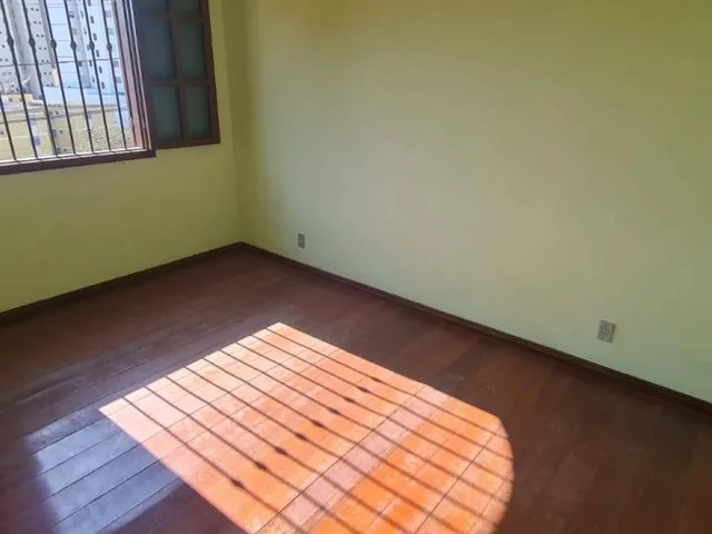 Imagem 6: Casa à venda em Ipatinga, Imbaúbas, com 6 quartos, 245m²
