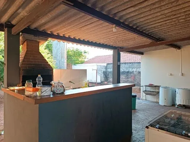 Imagem 2: Vendo Casa no Centro de Rio Verde 3 Quartos, Sendo Uma Suíte, Churrasqueira