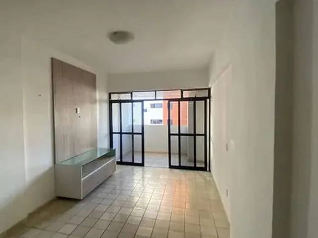 Imagem: Apartamento com 03 Quartos, Varanda, Área