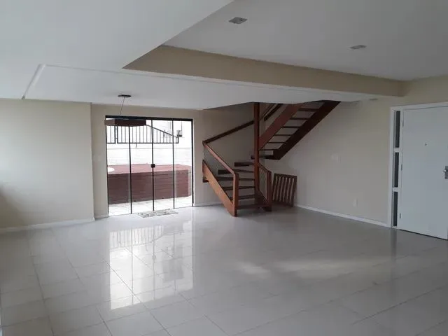 Imagem: Apartamento Tipo Cobertura para Venda Possui
